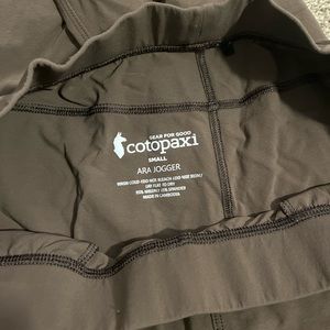 Cotopaxi jogger pants